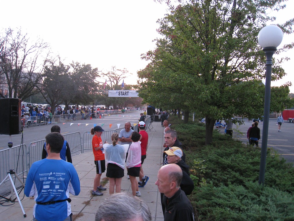 Fort4Fitness 2011 002.JPG - The 2011 Fort Wayne Indiana "Fort 4 Fitness" Half Marathon. September 24, 2011. My first time here, the fourth running of the race.